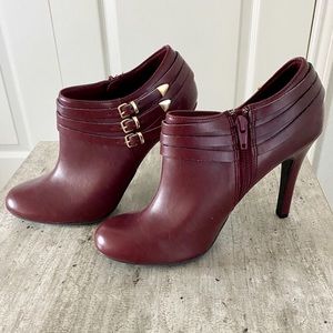 NWT Fioni Burgundy Stiletto Booties